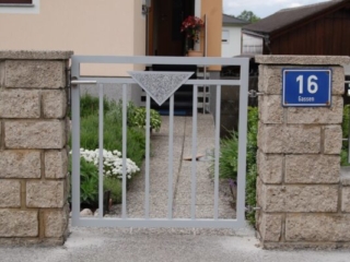 Metall Resch aus Natternbach in OberösterreichFlör (1)