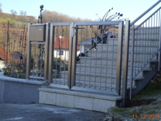 Metall Resch aus Natternbach in OberösterreichStiegengeländer aussen Steiner Josef (34)